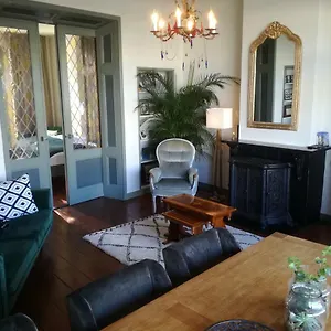 Vintage House - 90m2 With Large Veranda And Balcony Apartment